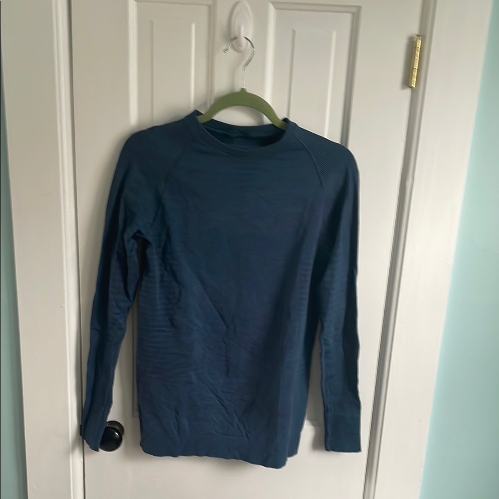 Lululemon Long sleeve shirt, dark blue, compression, size large
